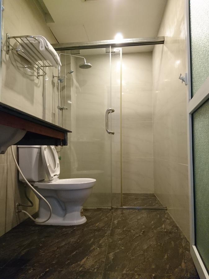 London Hotel 하롱 외부 사진