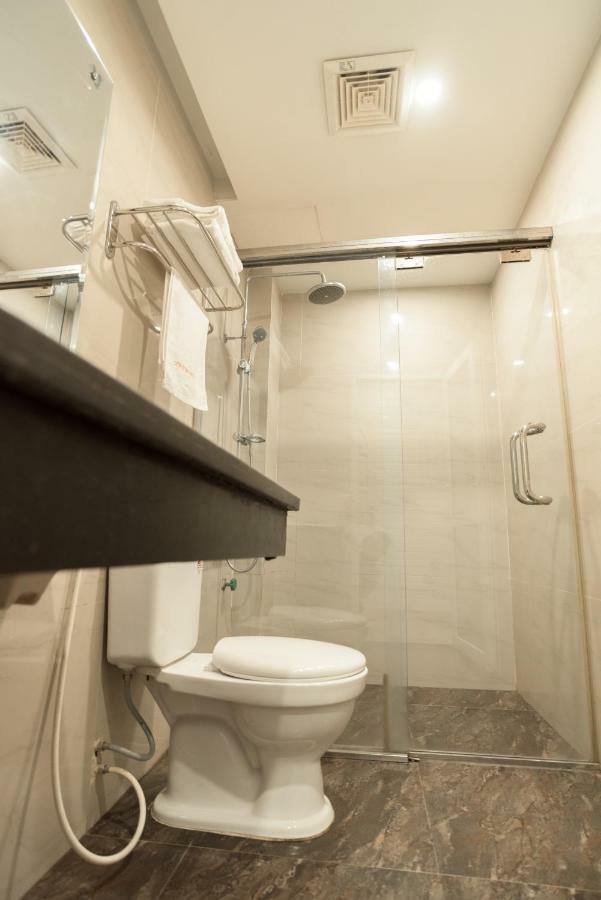 London Hotel 하롱 외부 사진